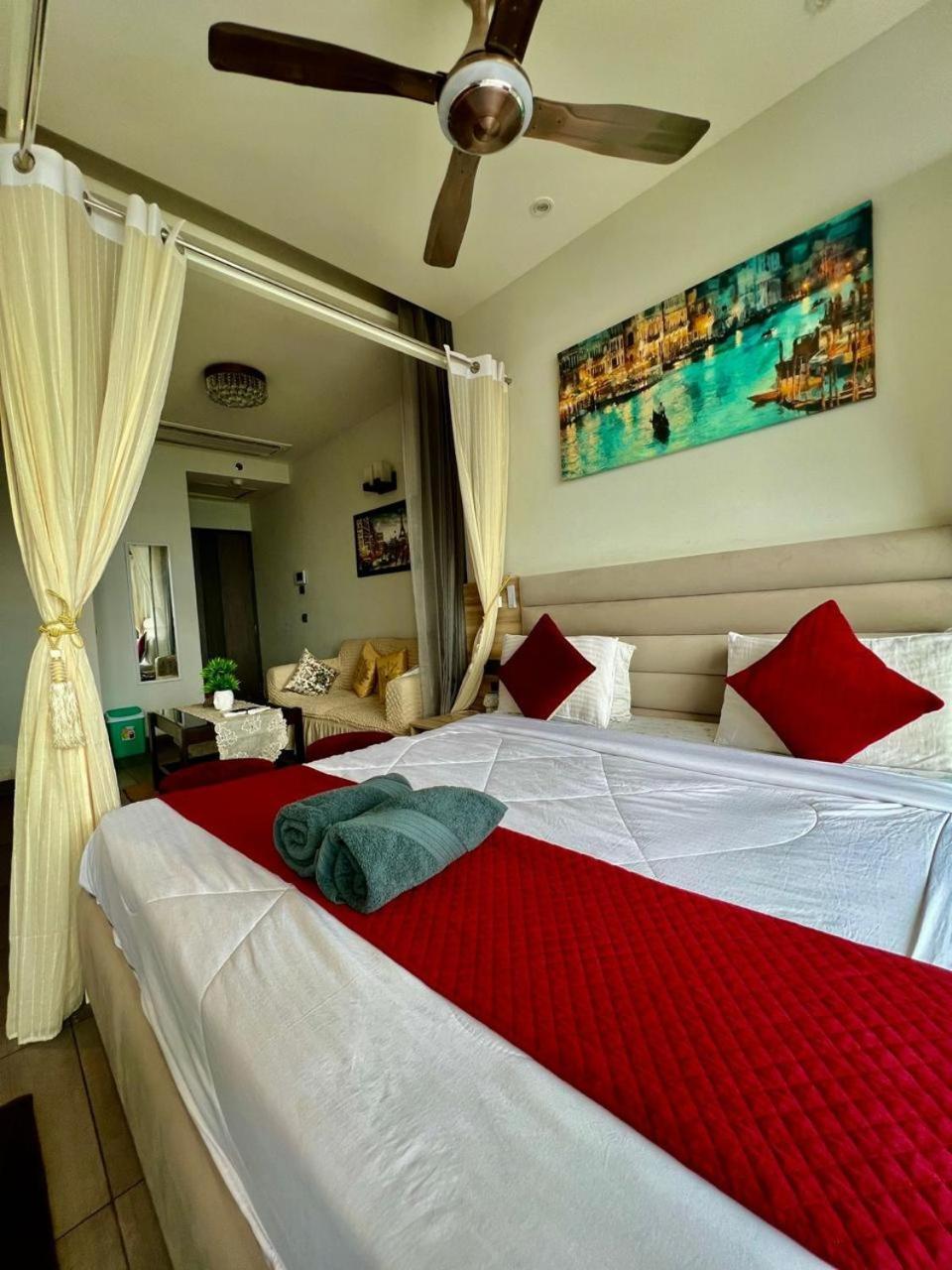 Loft Supernova Noida New Delhi