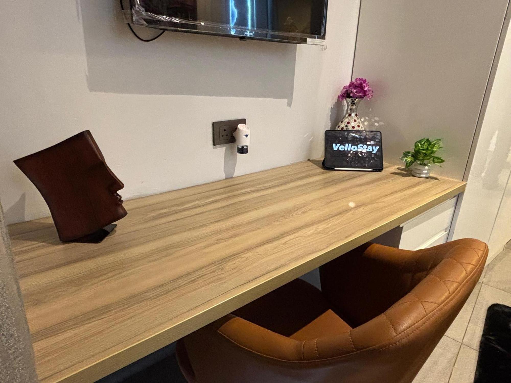 Aparthotel Loft Supernova Noida *