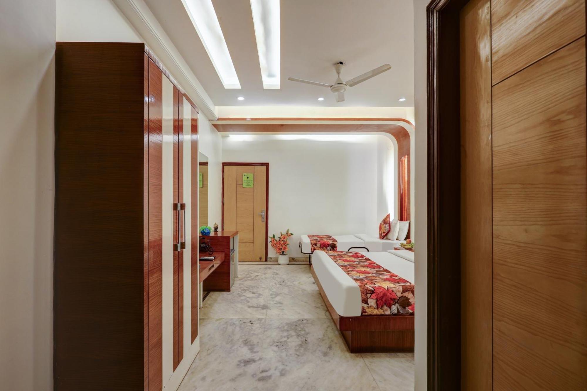 The Hindustan International - Traveller's Choice Award 2025 Of Winning Hotel New Delhi