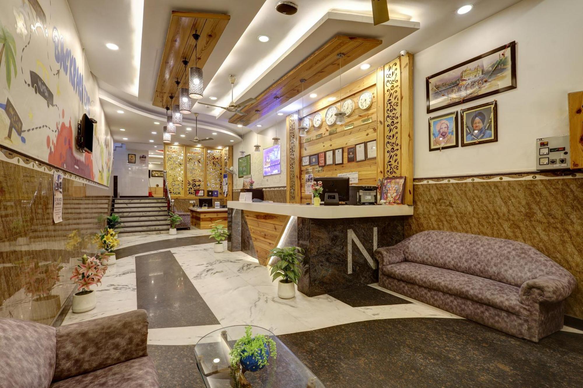 Hotel The Hindustan International - Traveller's Choice Award 2025 Of Winning New Delhi
