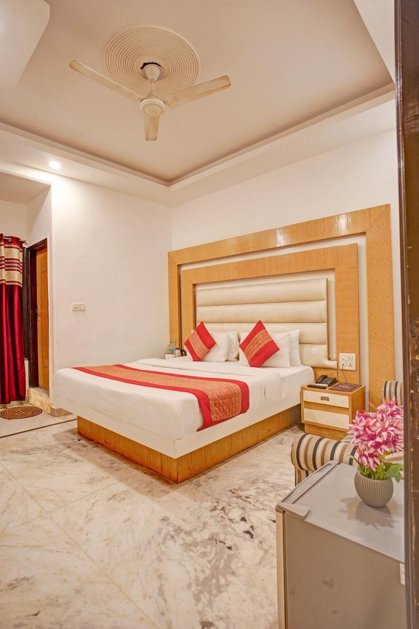 The Hindustan International - Traveller's Choice Award 2025 Of Winning Hotel 4*