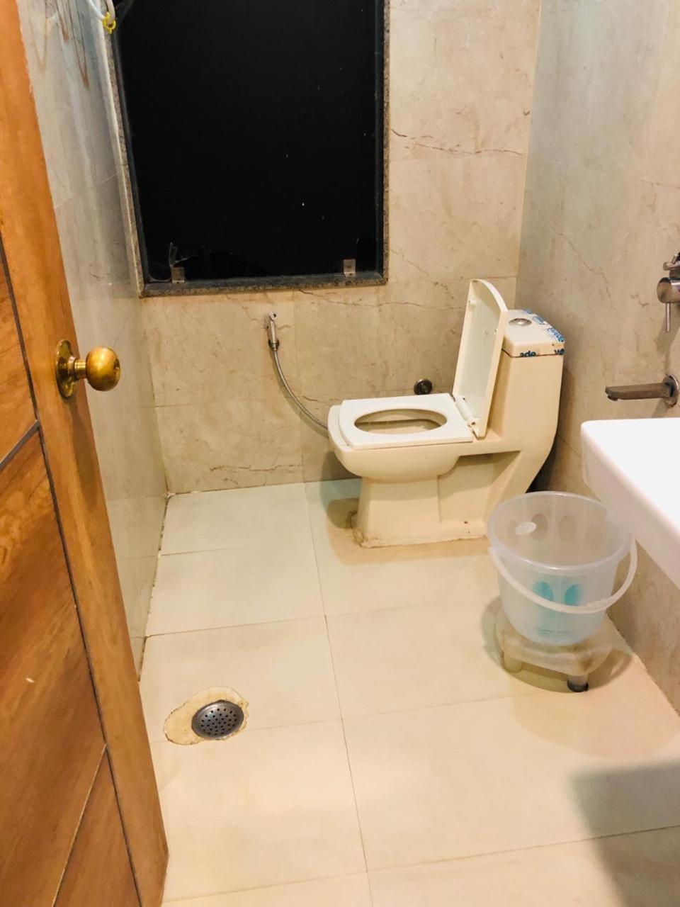 Hotel Ivy Plaza Near Igi Airport Hotel New Delhi