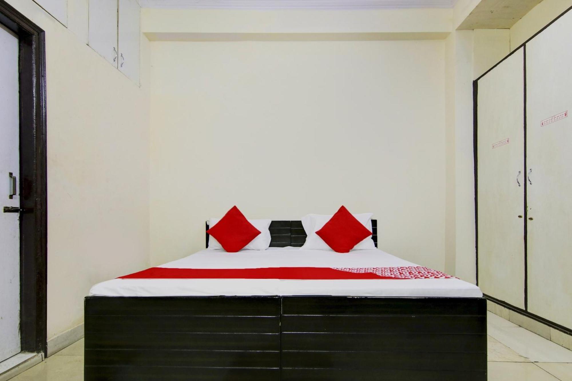 O Hansa Residency Near Akshardham