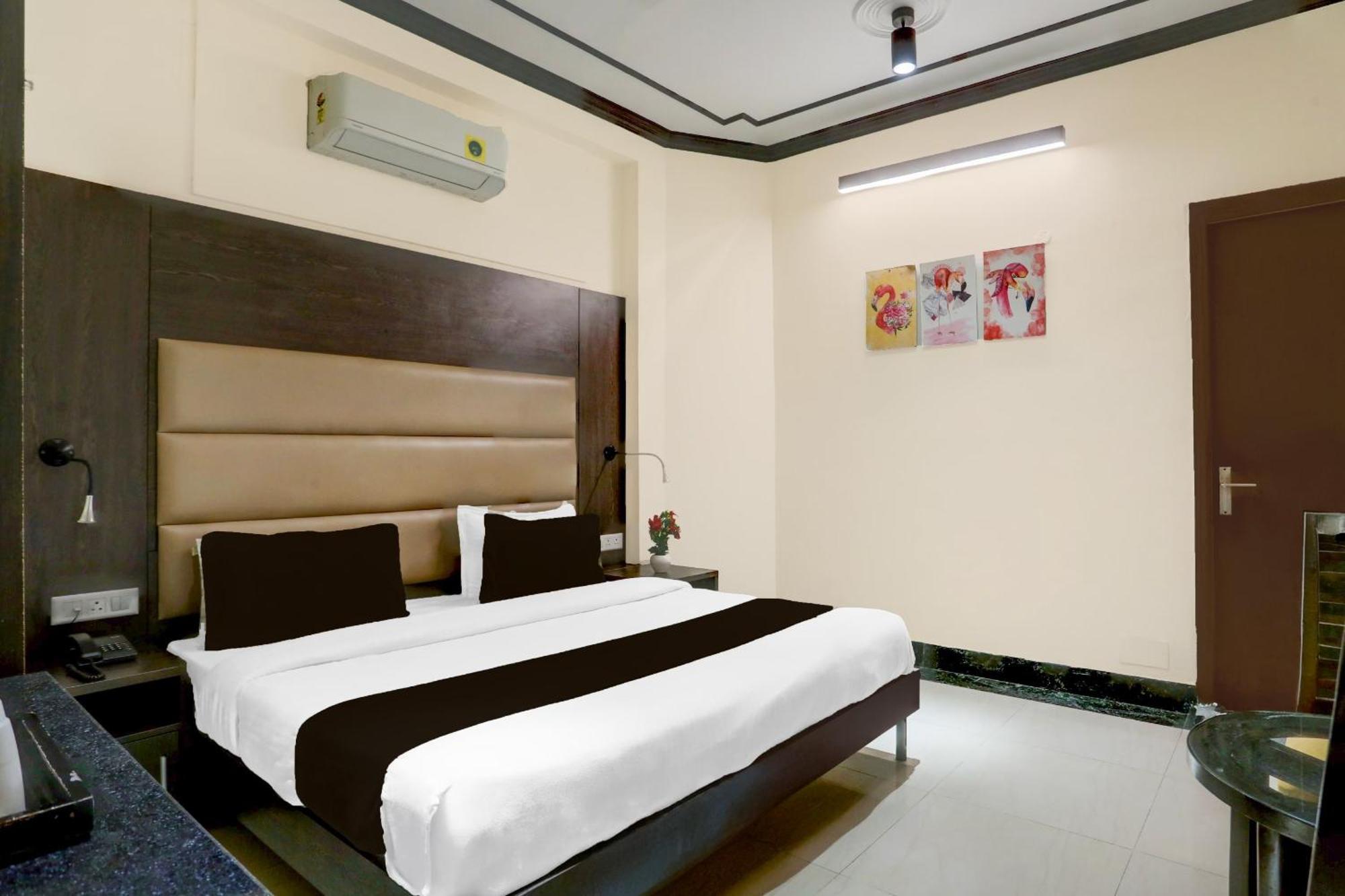 Airport Hotel Deep Palace Near International Airport