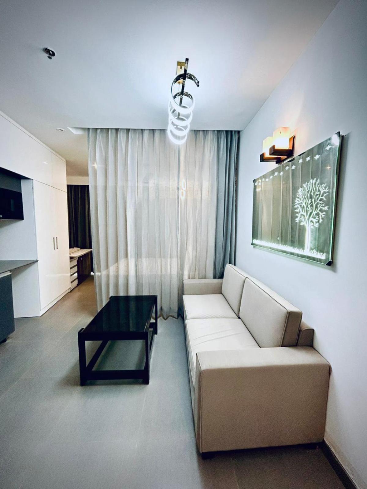 Apartment Supernova Luxury Stays In Noida New Delhi