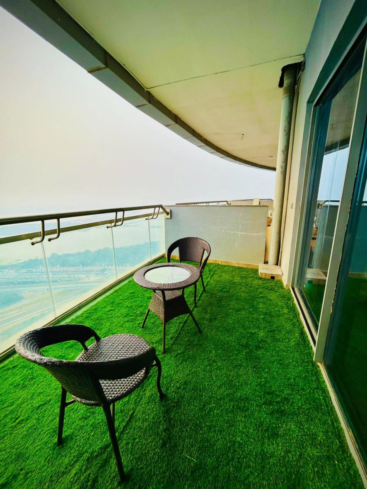 Apartment Supernova Luxury Stays In Noida