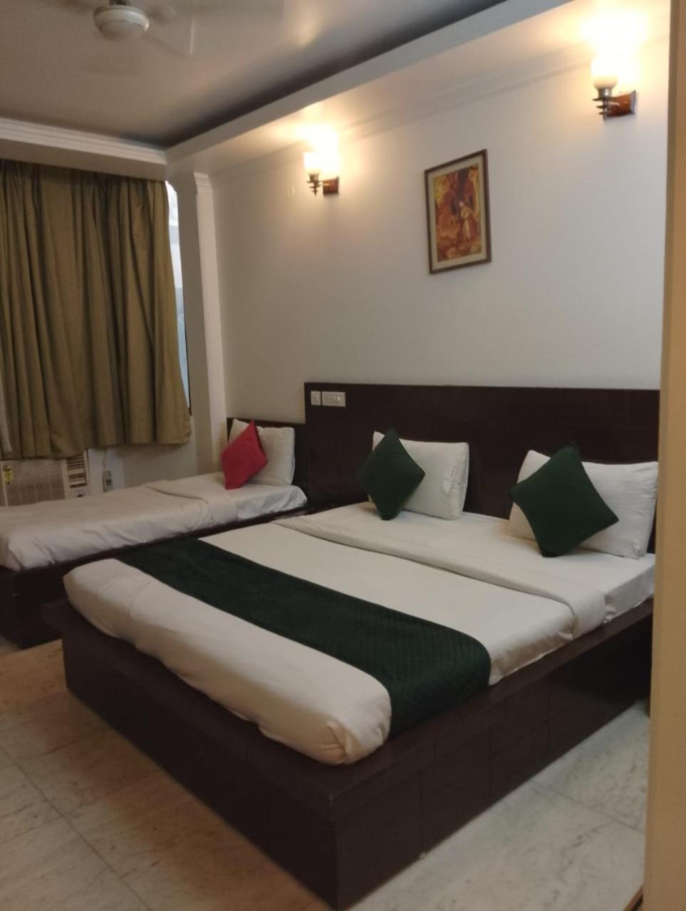 Tark Plaza Near Igi Airport Delhi Hotel