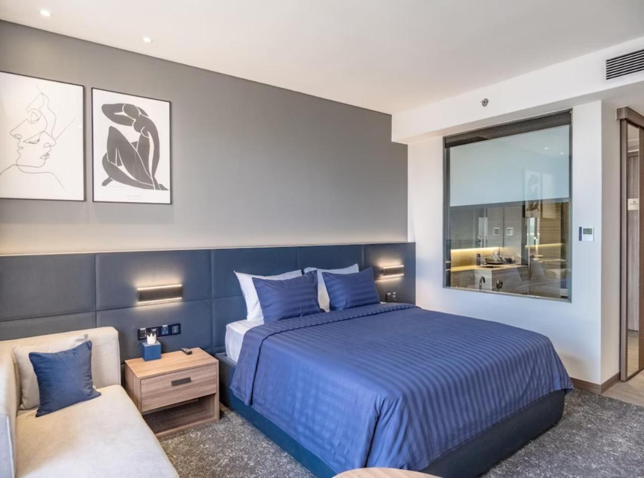 Hotel Heavenwood Suites Near Delhi Airport Hotel New Delhi