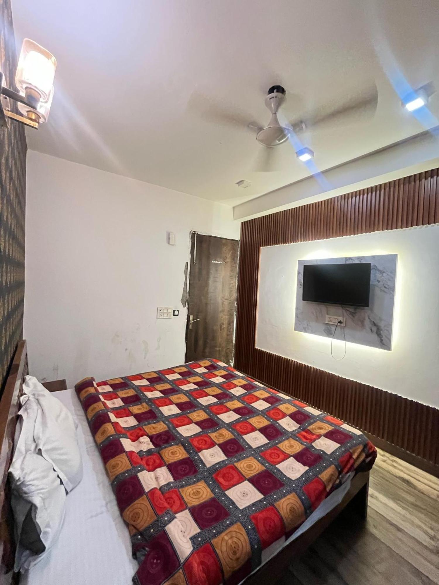 Hotel Lagoon - Malviya Nagar New Delhi