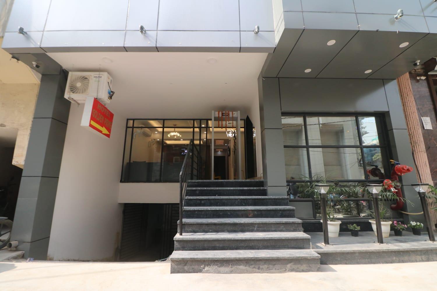 Max Marina Delhi Airport Hotel New Delhi