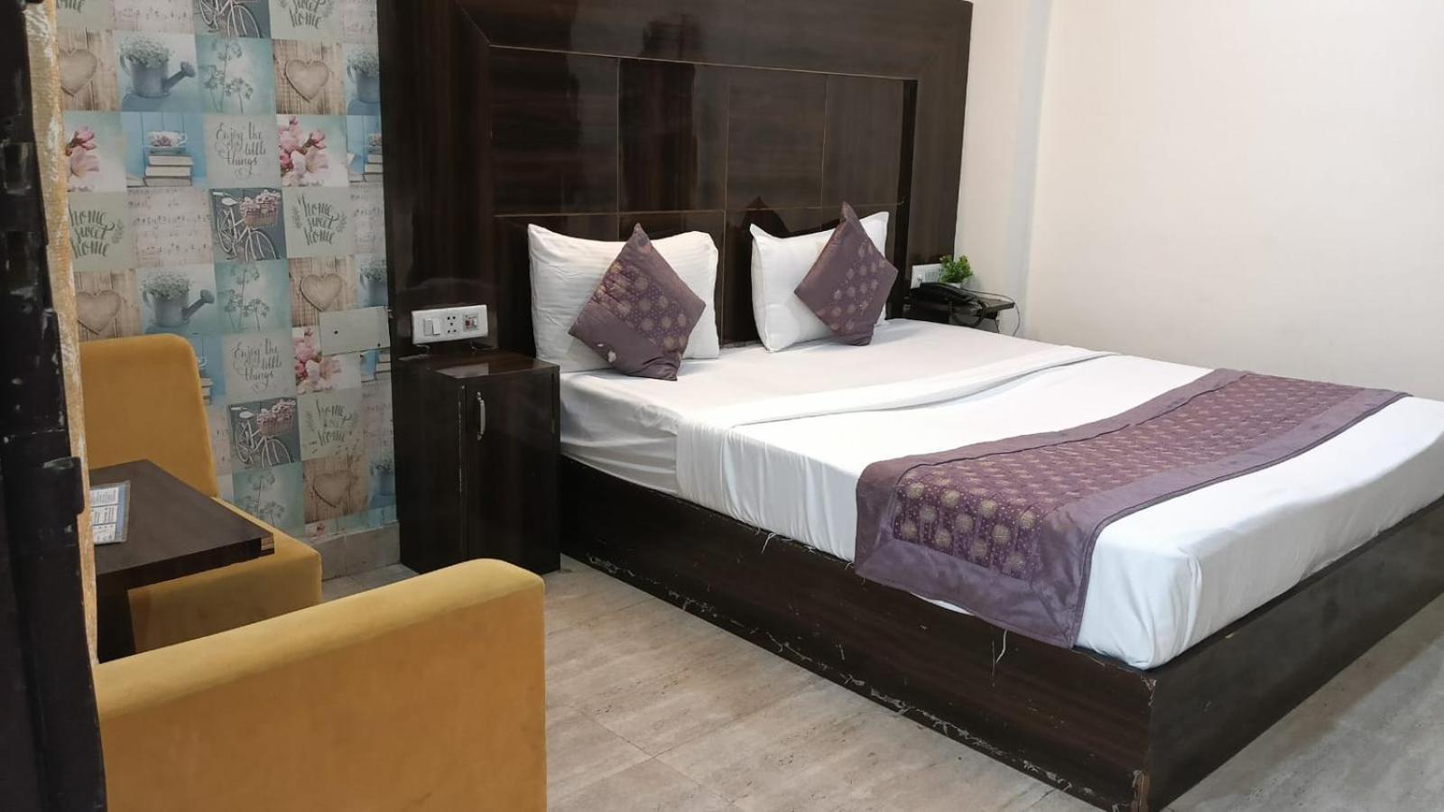 Hotel Majestic Plaza At Airport