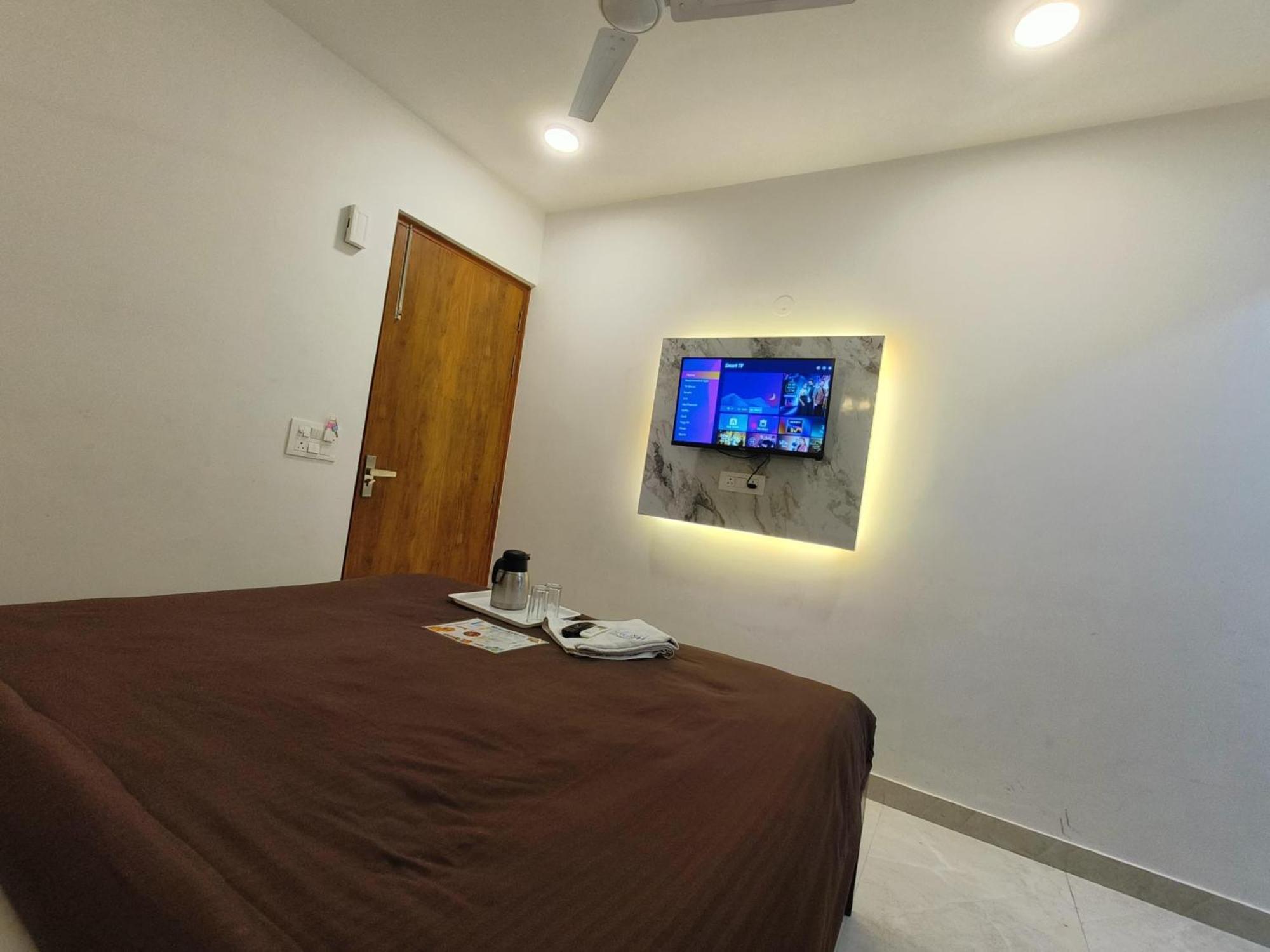 Fabhotel Blu Lagoon