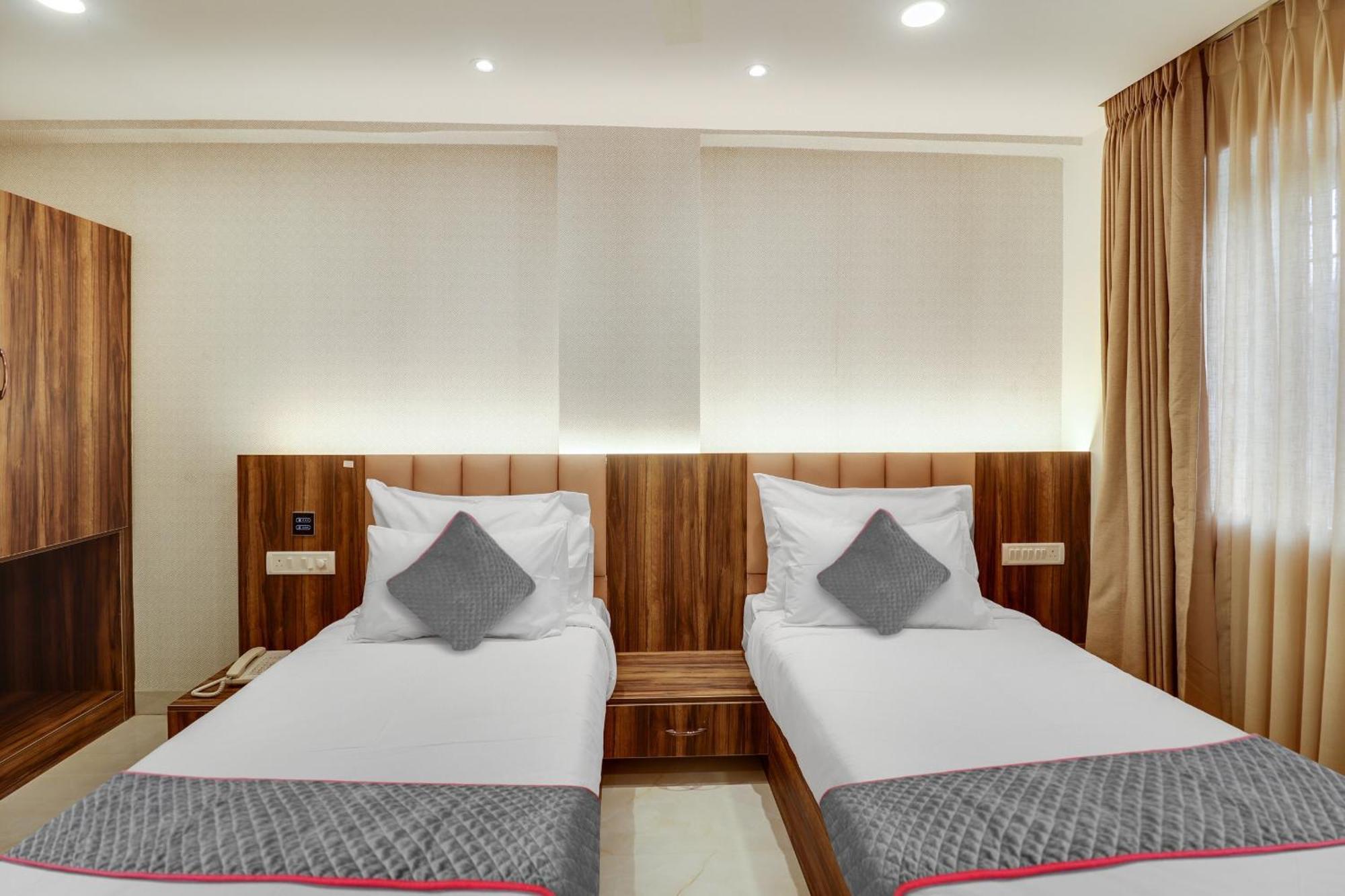 Hotel Grand King Plaza A Family Near Igi Airport Delhi New Delhi