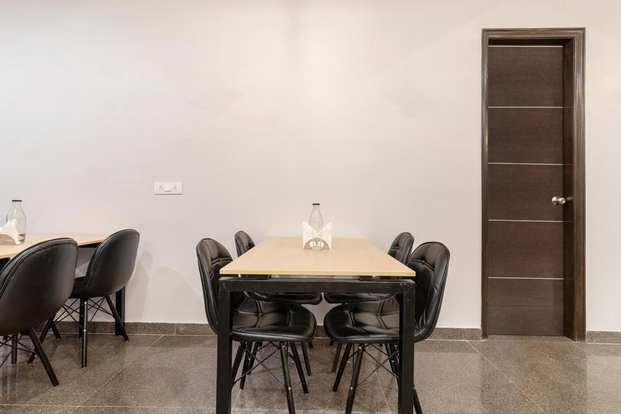 Max Marina Delhi Airport 4* New Delhi