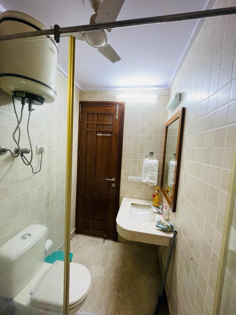 Apartment Fortune Service 4bhk,d-36, Saket