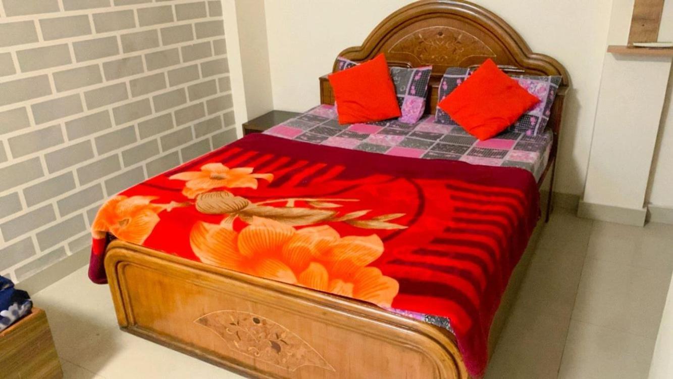 Southdelhi Apartment *