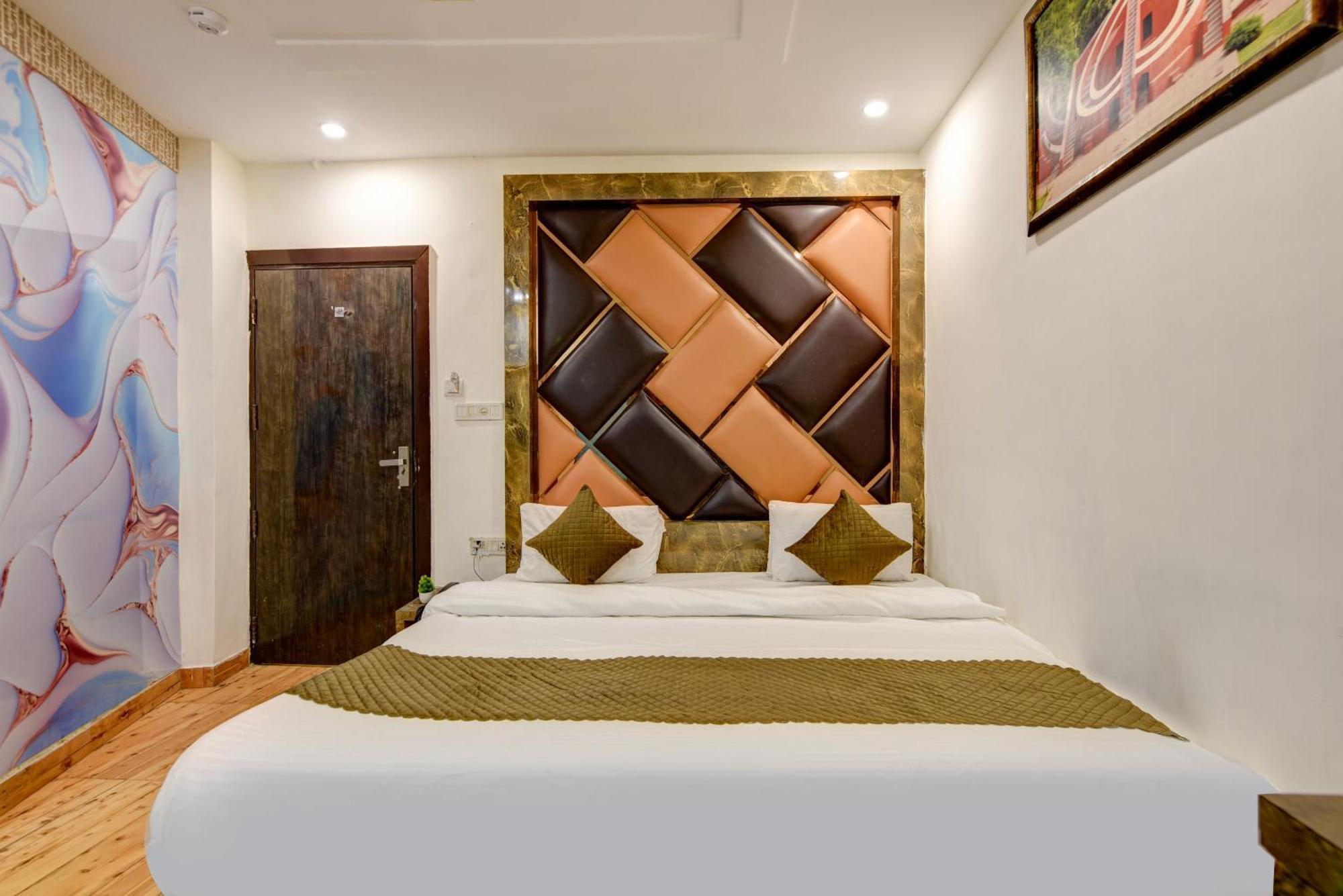 Prime And Family Double Rr - Main Bazar Hotel