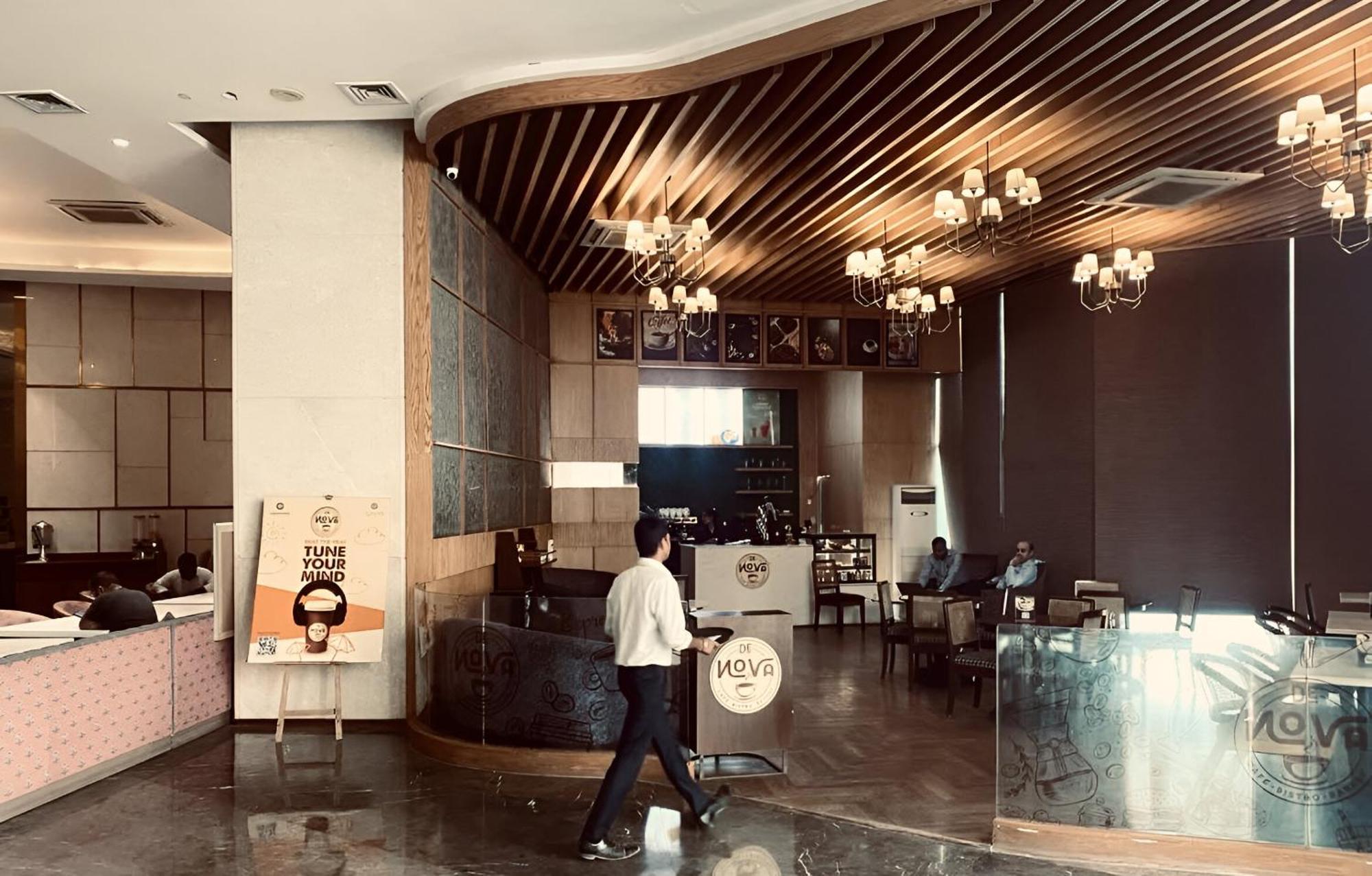 Supertech Supernova Noida New Delhi