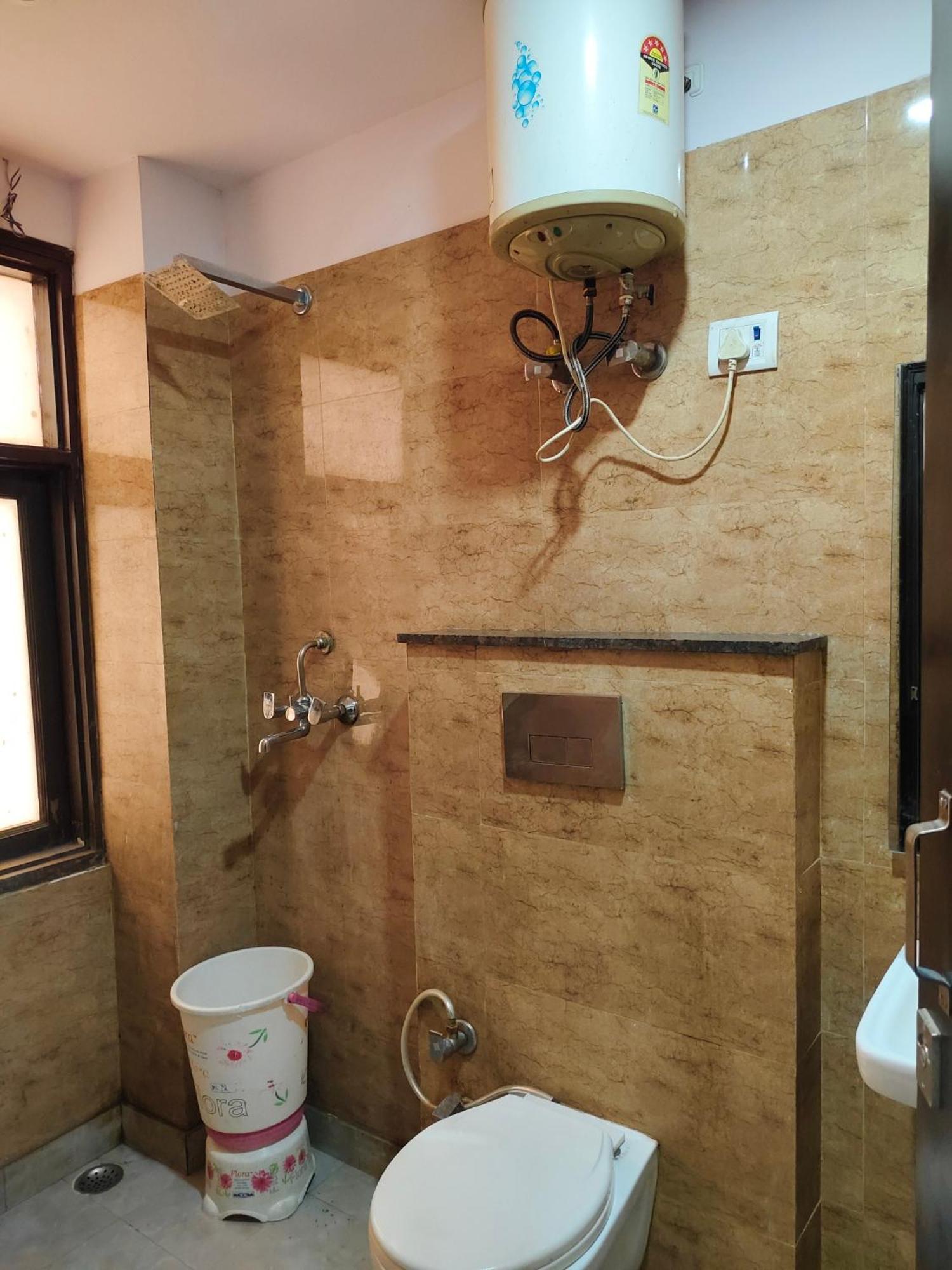 Hotel Istay Near Rk Ashram Metro Station