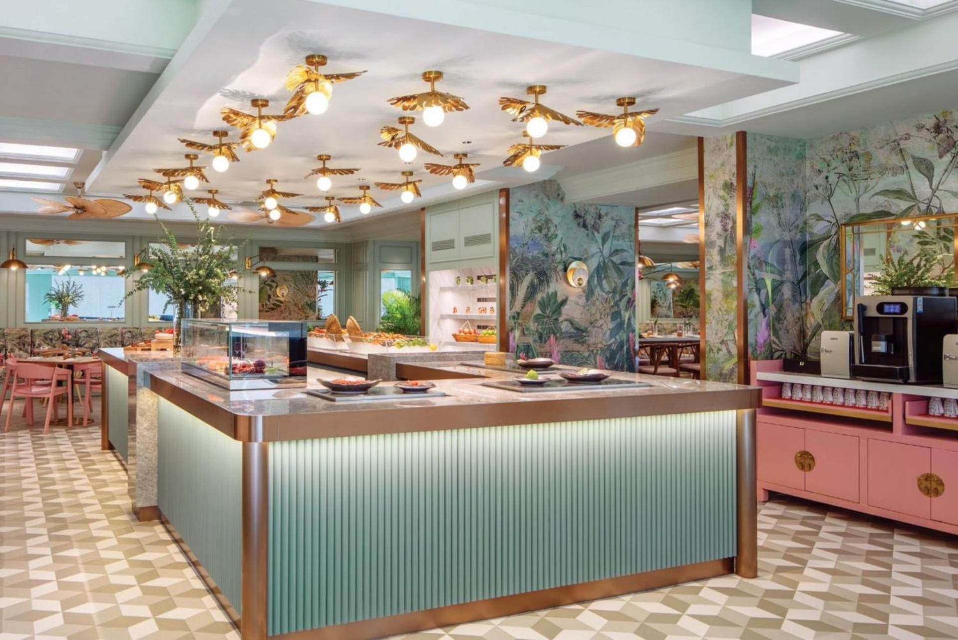 Hotel Majestic Luxury Airport 4*