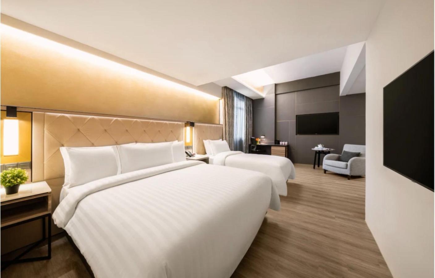Hotel Glory Near Delhi Internationl Airport