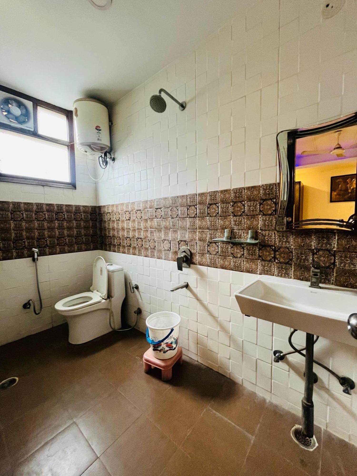 Hotel Redstone - Near Igi Airport 3*
