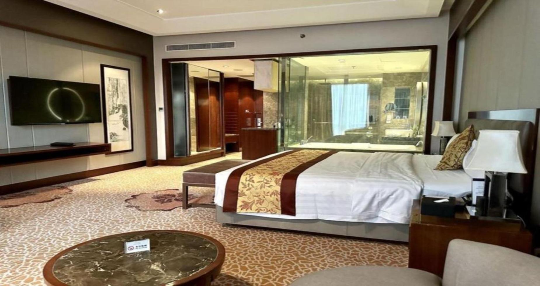 Grand Olive Aero Near Delhi Airport Hotel