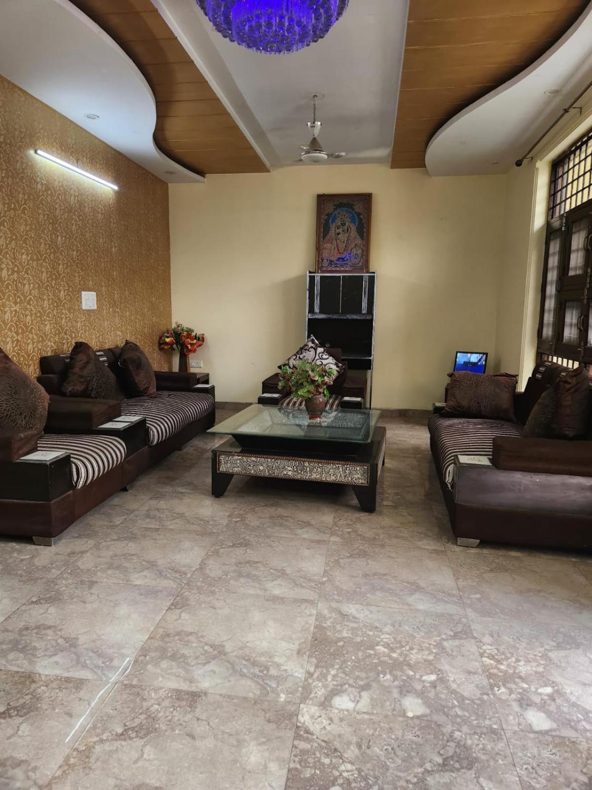 Hotel Tej Plaza A Family Near Igi Airport Delhi