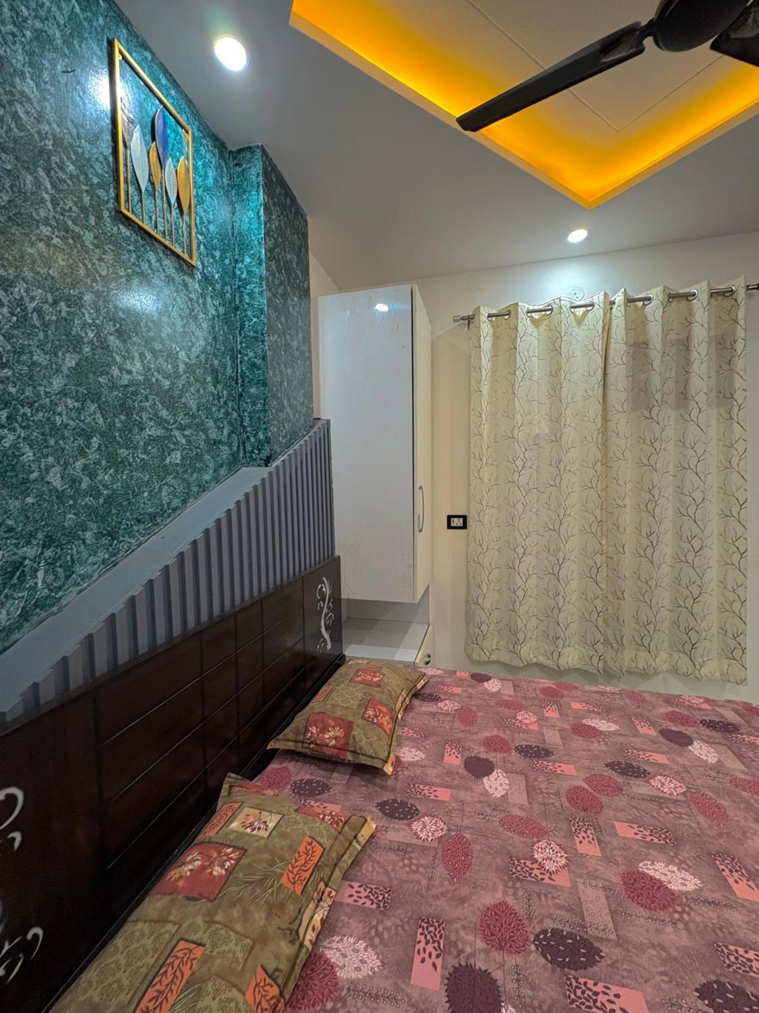 Luxury 1 Bhk Flat In Apartment New Delhi