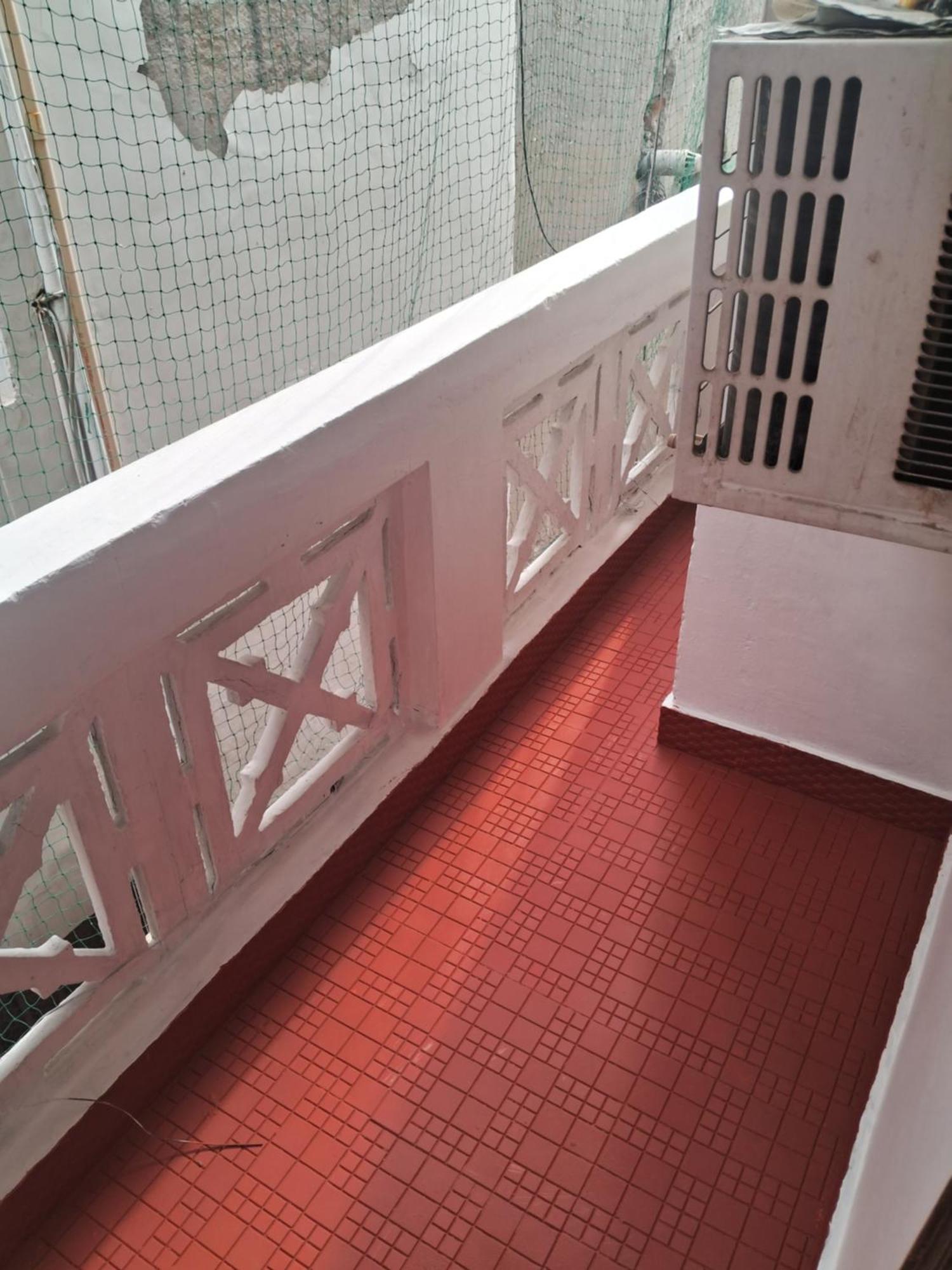 Sweet Two Bed Set * New Delhi