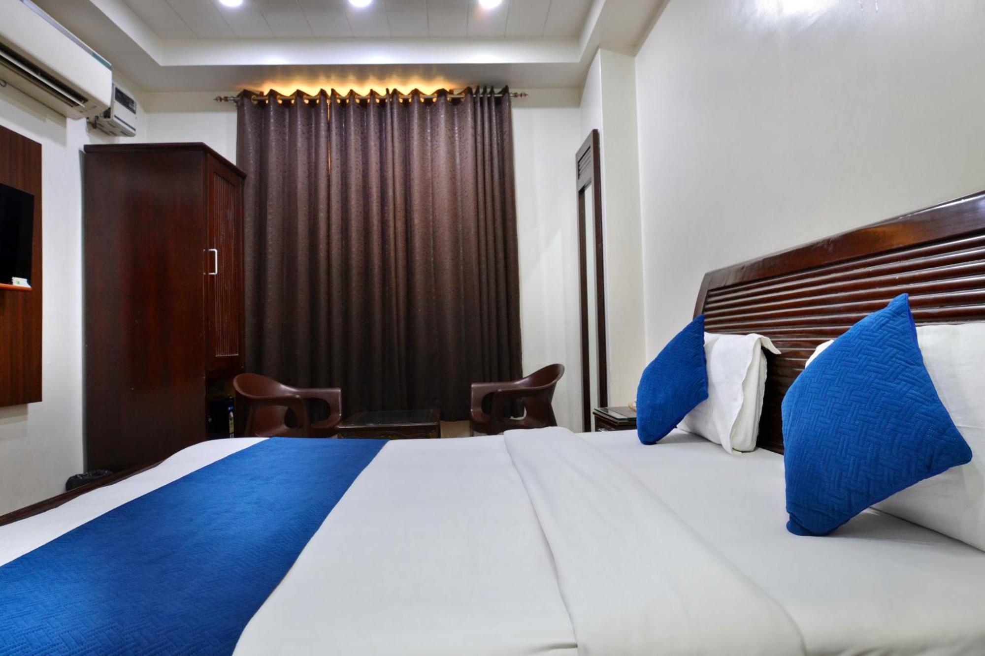 Hotel Today International - In Centre New Delhi