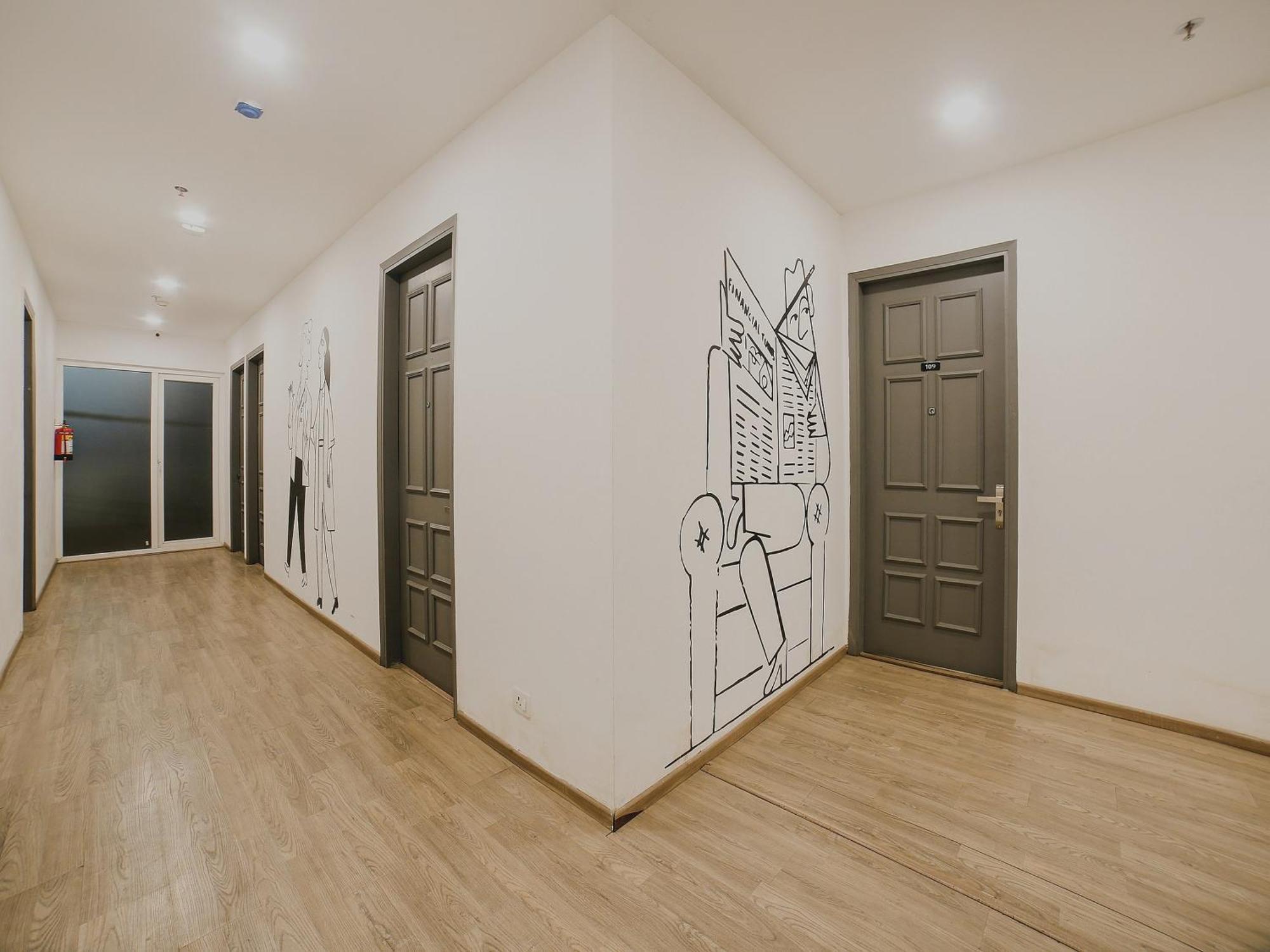 Townhouse Dilshad Garden Near Dilshad Garden Metro Station New Delhi