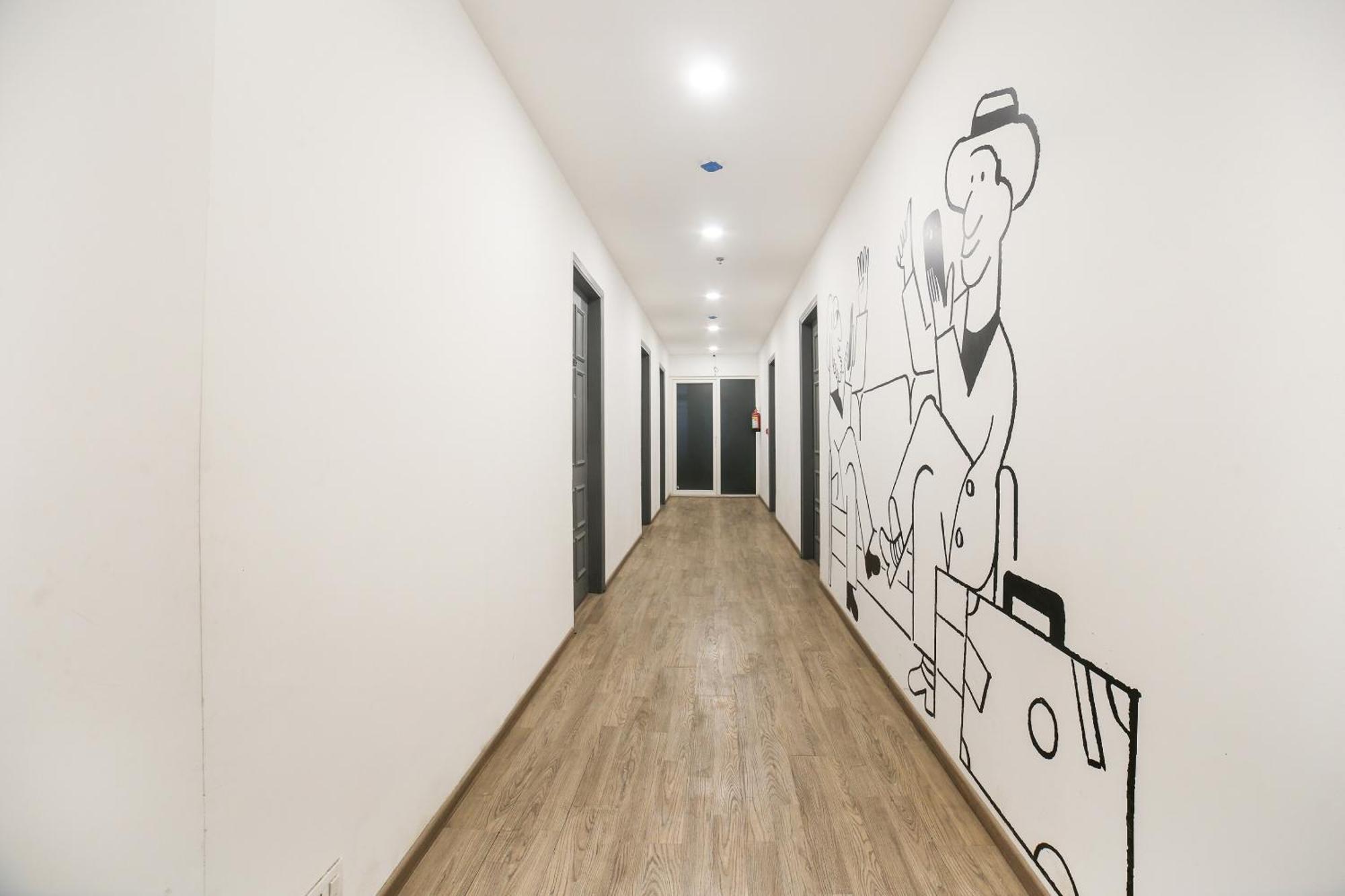 Townhouse Dilshad Garden Near Dilshad Garden Metro Station