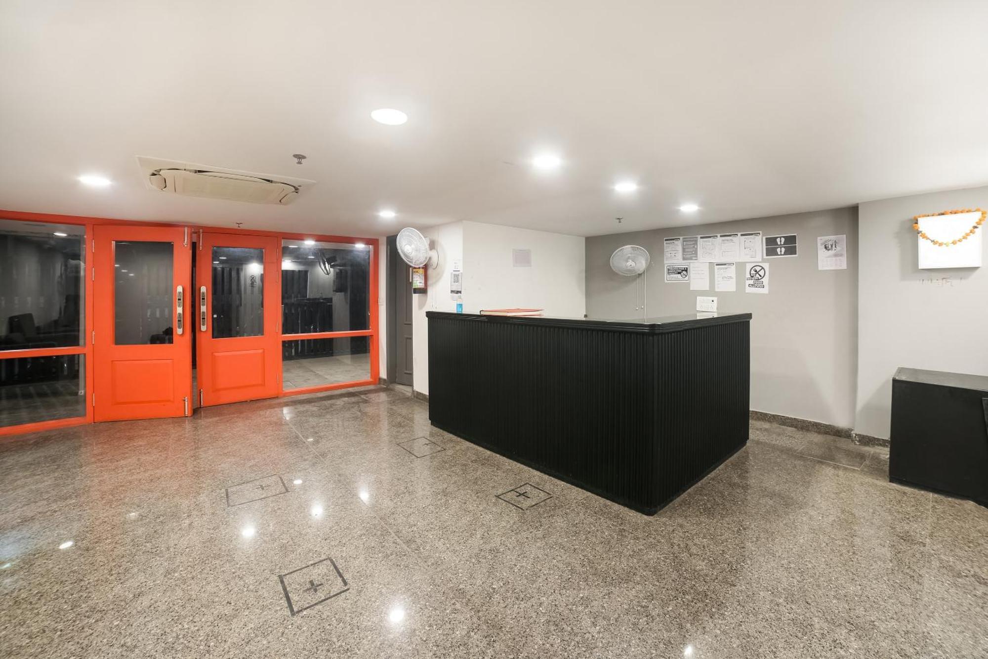Townhouse Dilshad Garden Near Dilshad Garden Metro Station *