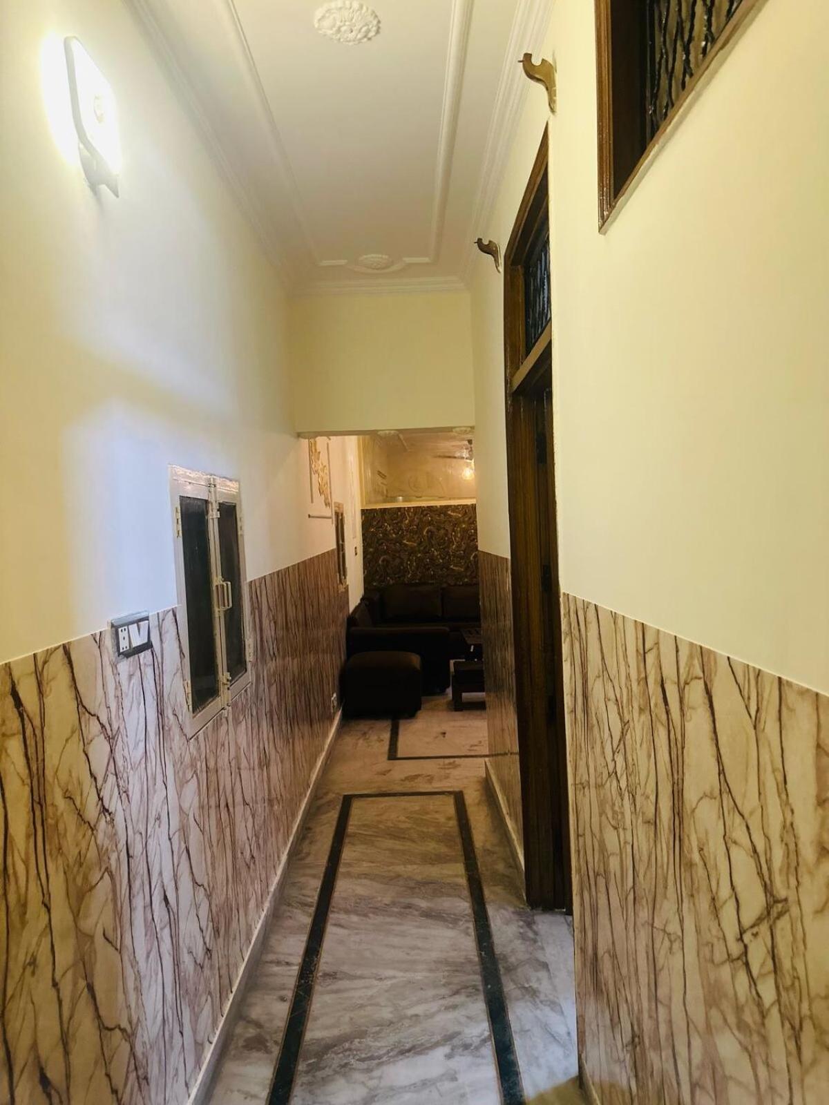Apartment Cozy Abode New Delhi