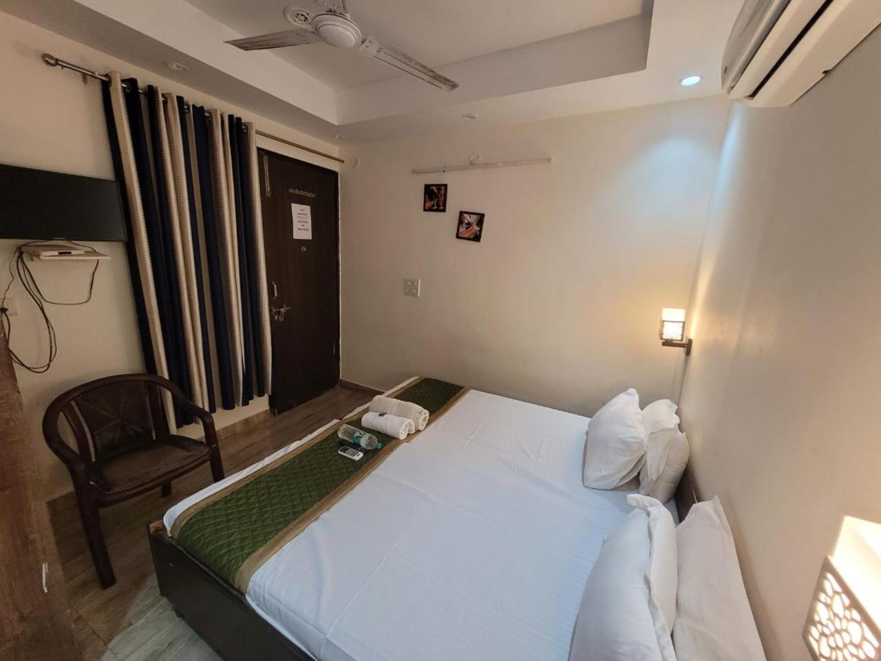 Residency - Park Metro Station Gate No - 1 Hotel New Delhi