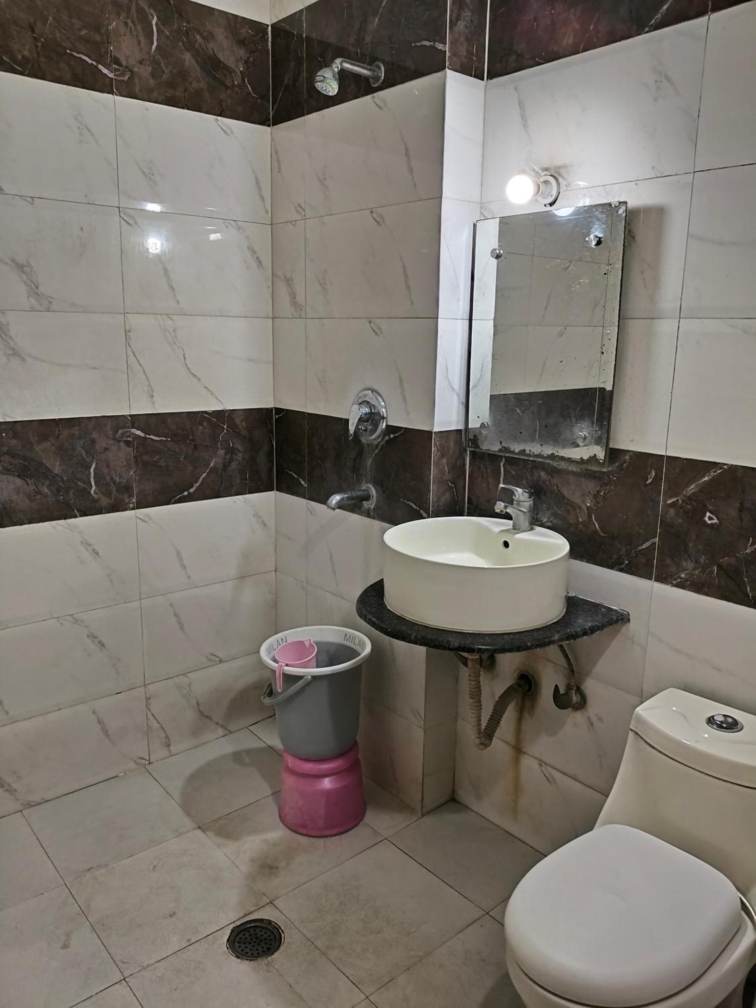 Yatri International Guest house
