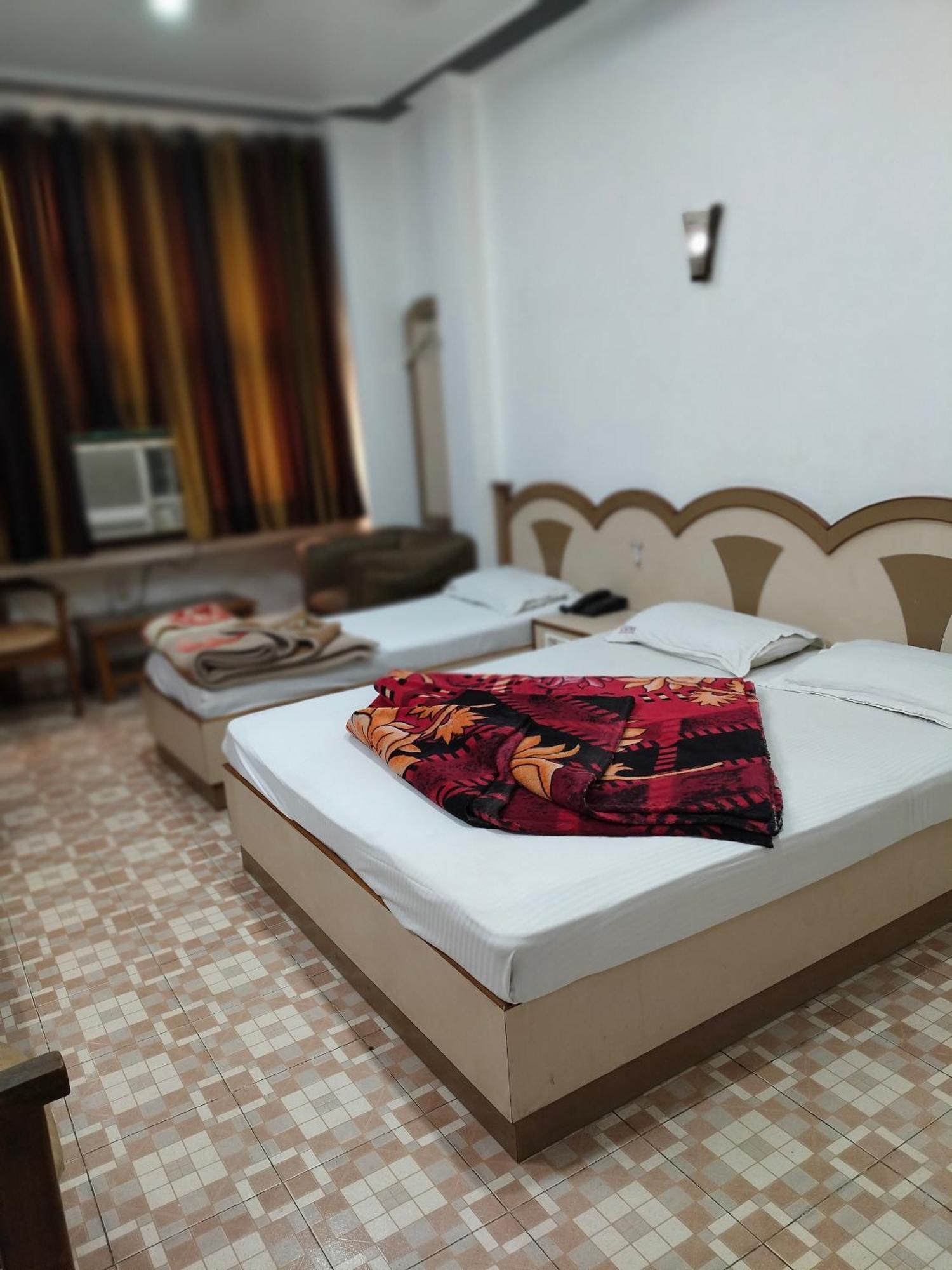 Guest house Yatri International