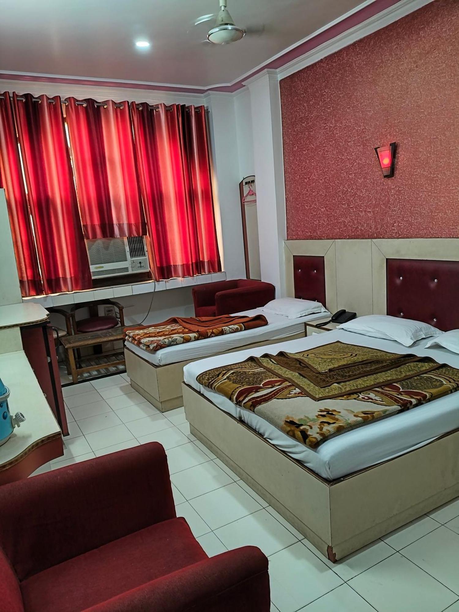 Yatri International
