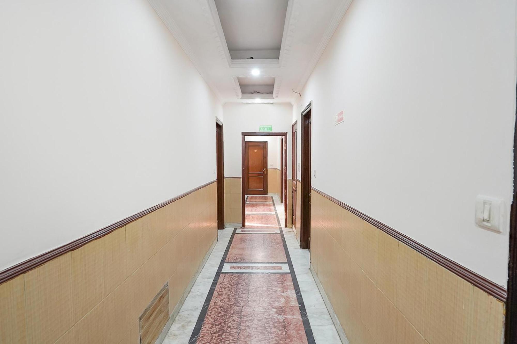 Fabhotel De Gold Karol Bagh Hotel