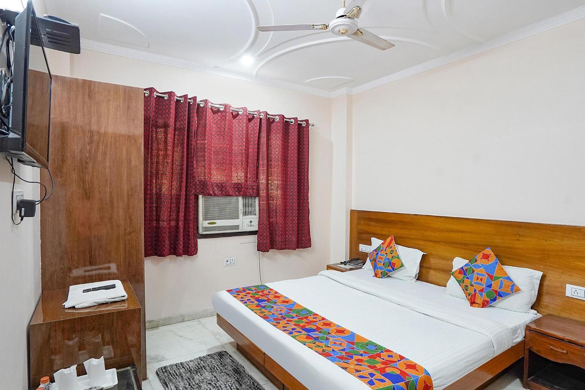 Hotel Fabhotel De Gold Karol Bagh 3*