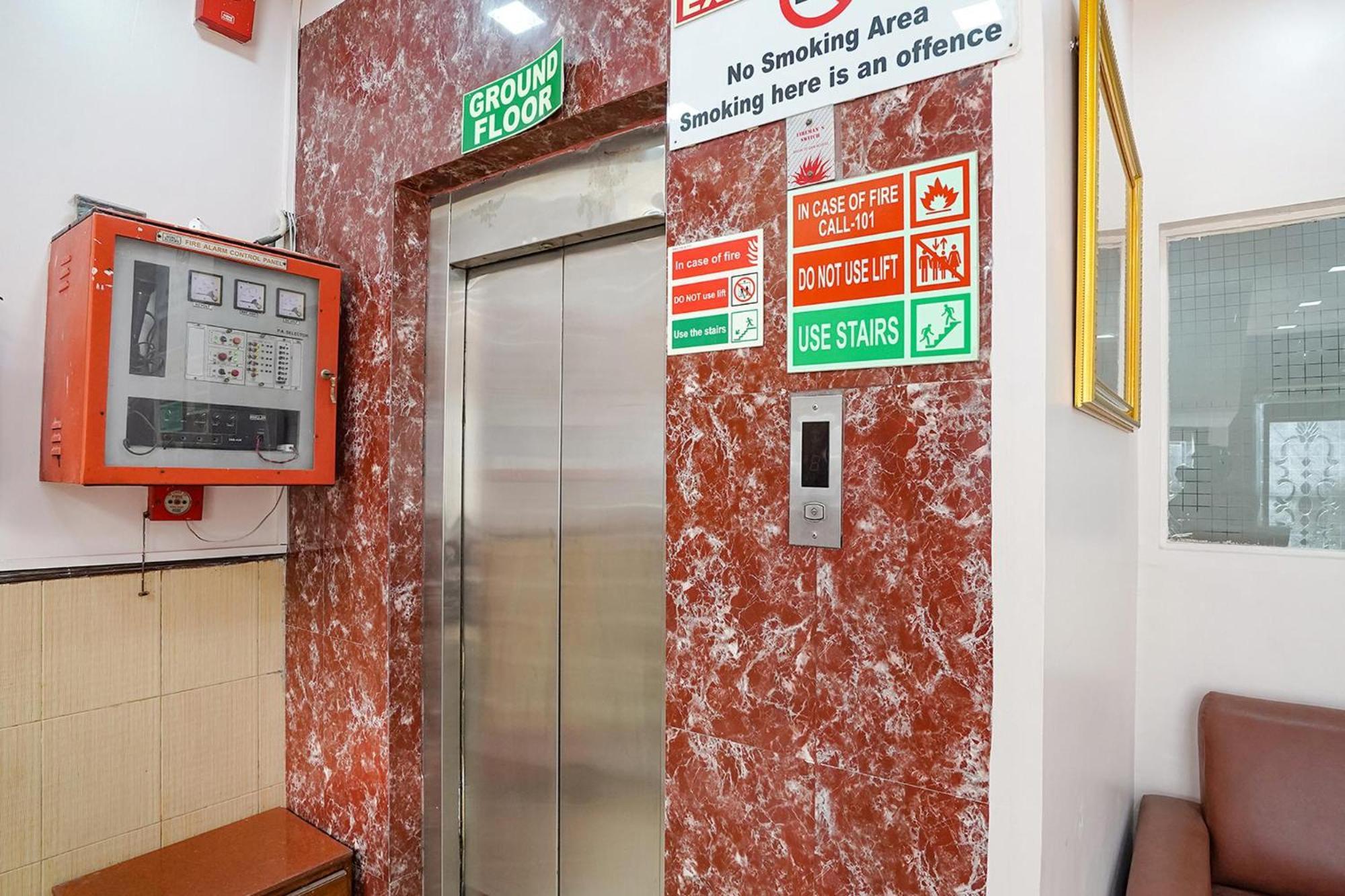 Fabhotel De Gold Karol Bagh 3* New Delhi