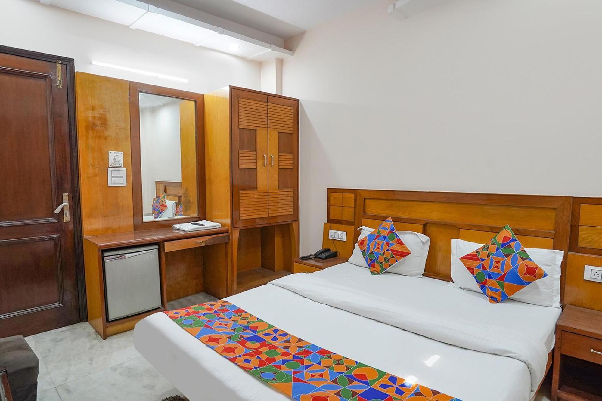 Fabhotel De Gold Karol Bagh 3*