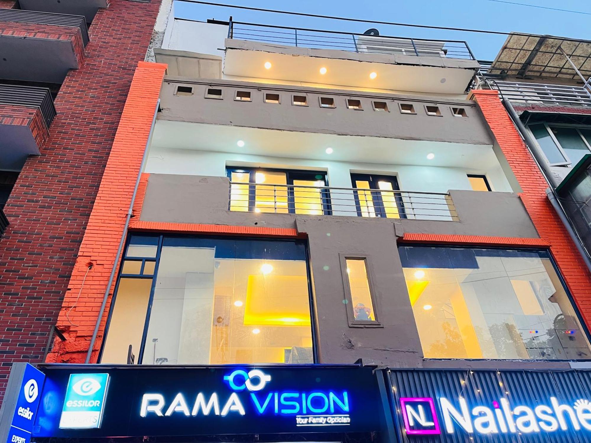 Apartment Galaxy - Park South Delhi