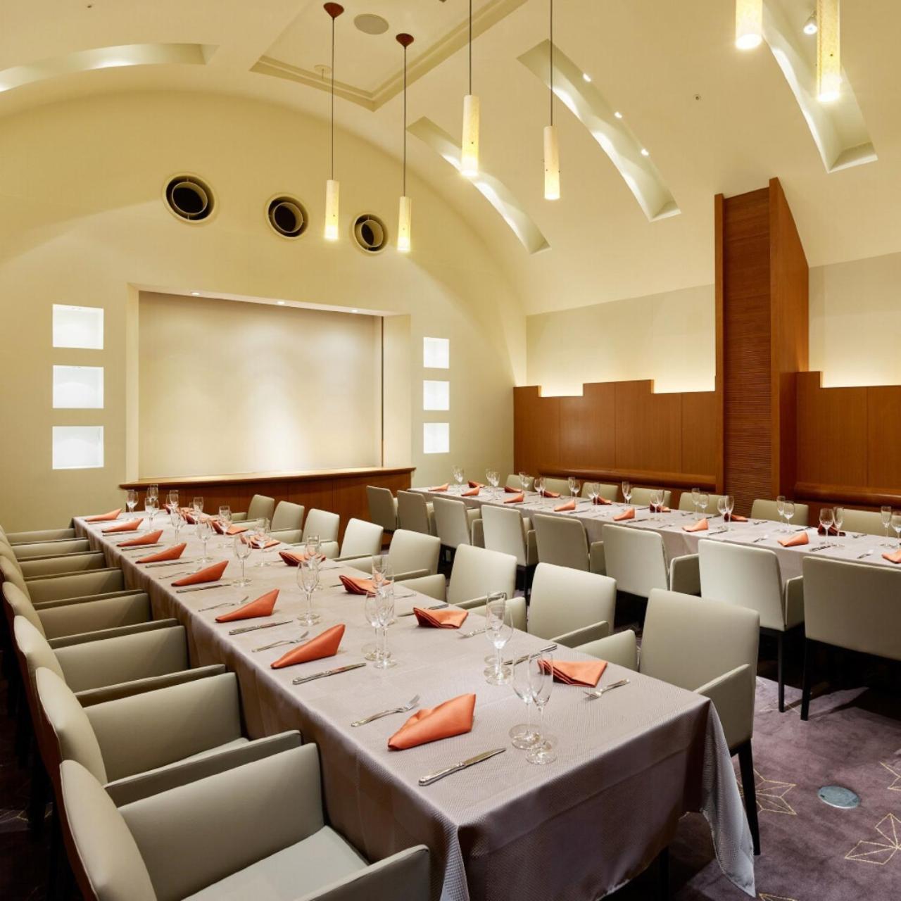 Atlantiis Near Igi Airport Hotel 4*