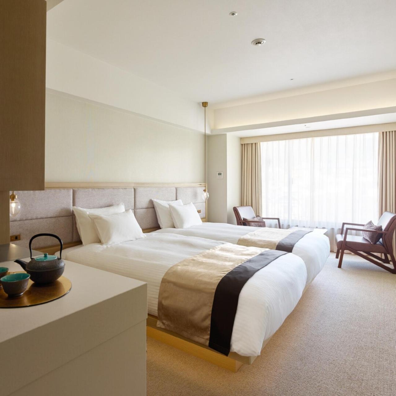 Hotel Atlantiis Near Igi Airport 4*