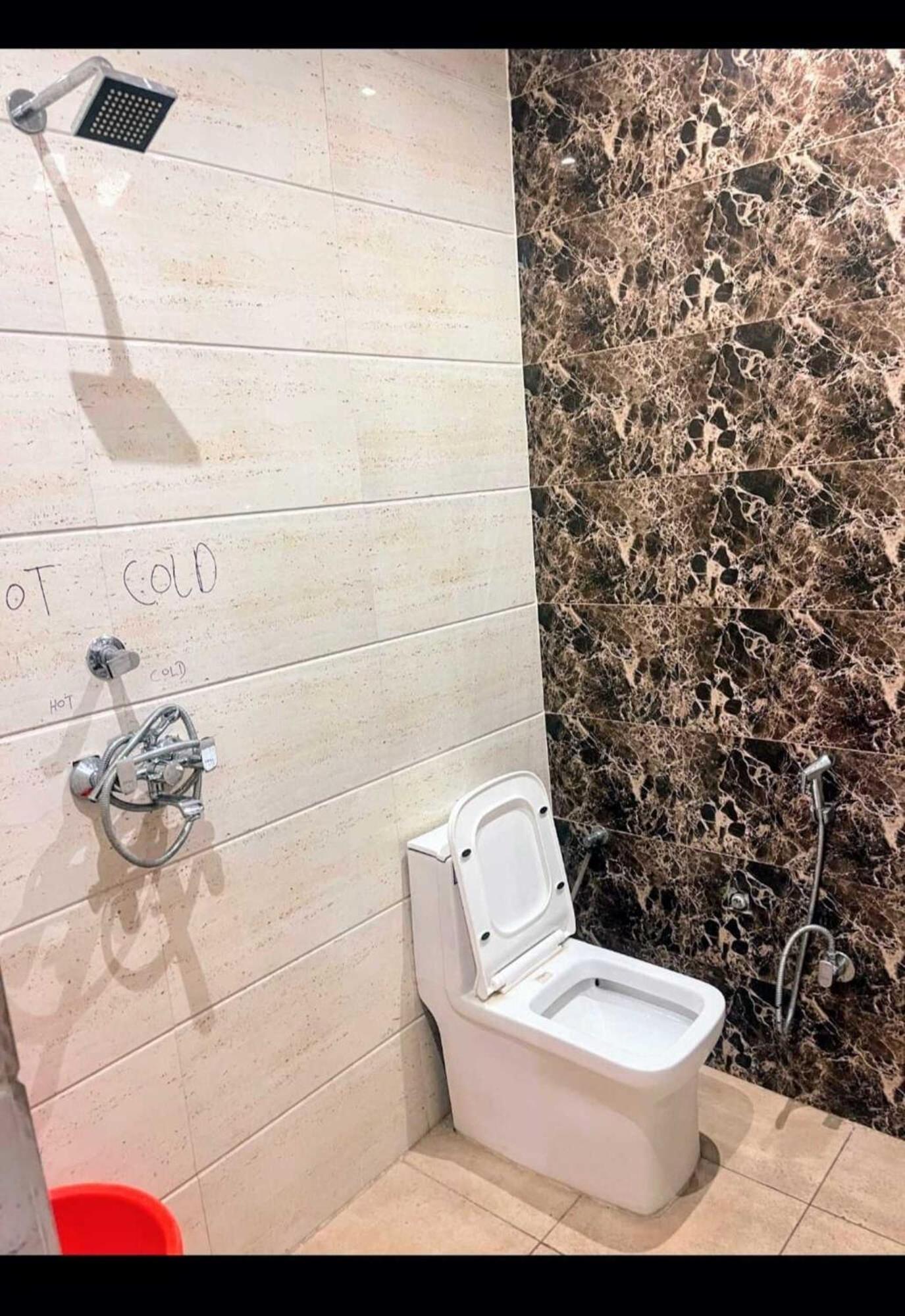's' In Ramesh Nagar Hotel