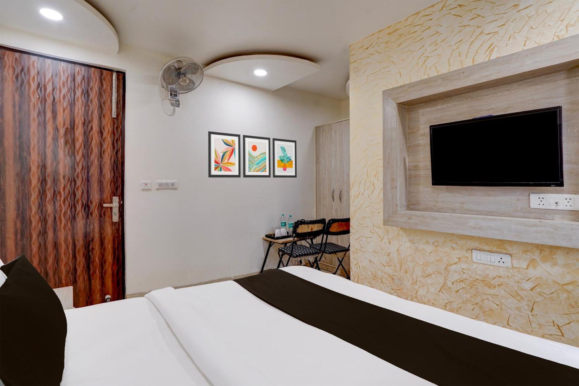 O Delhi Airport Hotel 4*