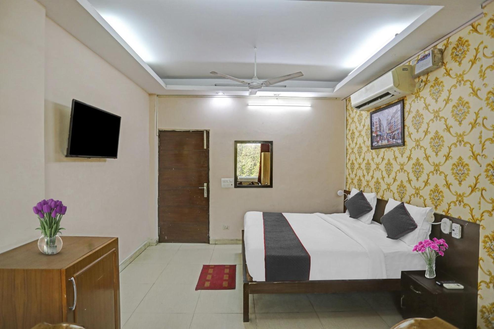 Hotel Oyo Townhouse Park Residency 3 3*
