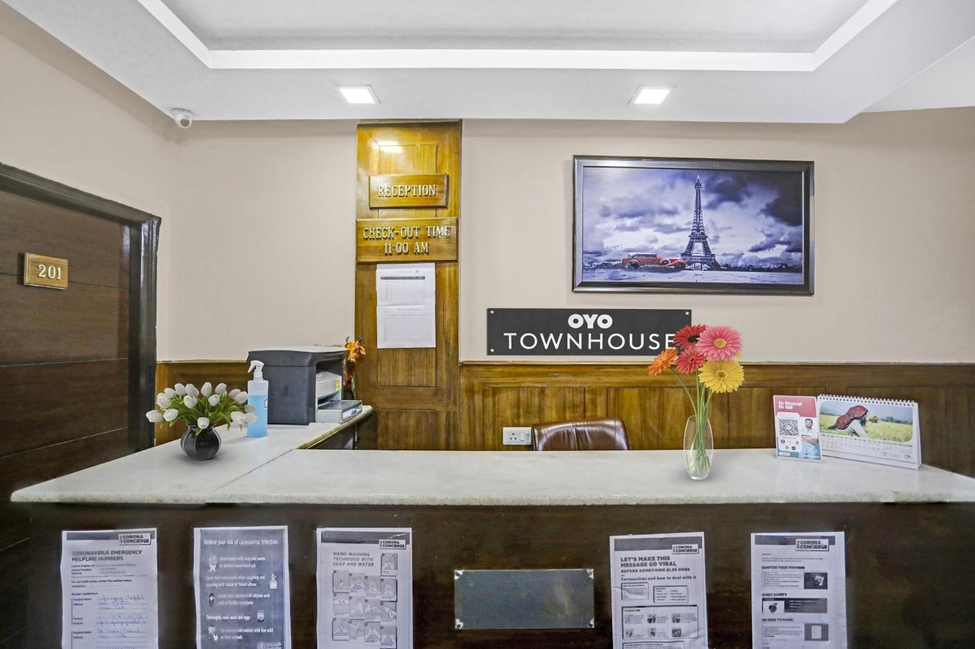 Oyo Townhouse Park Residency 3 Hotel New Delhi